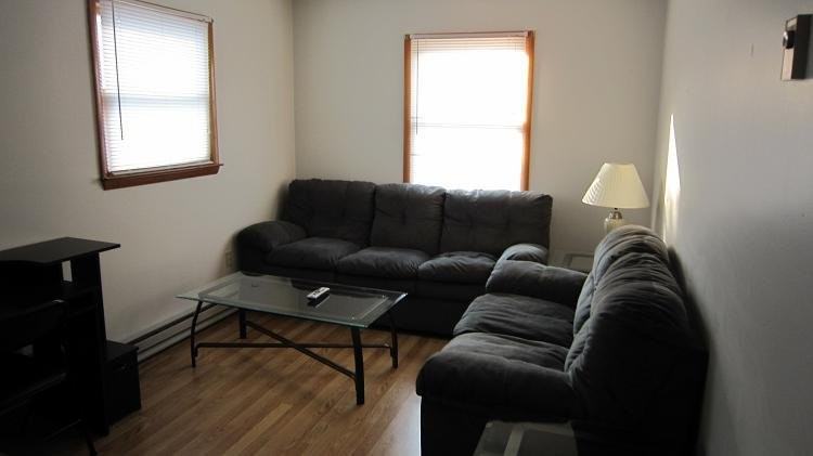481 Pocahontas Ave #B - Photo 3 of 7