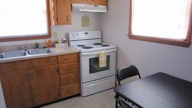 481 Pocahontas Ave #B - Photo 7 of 7