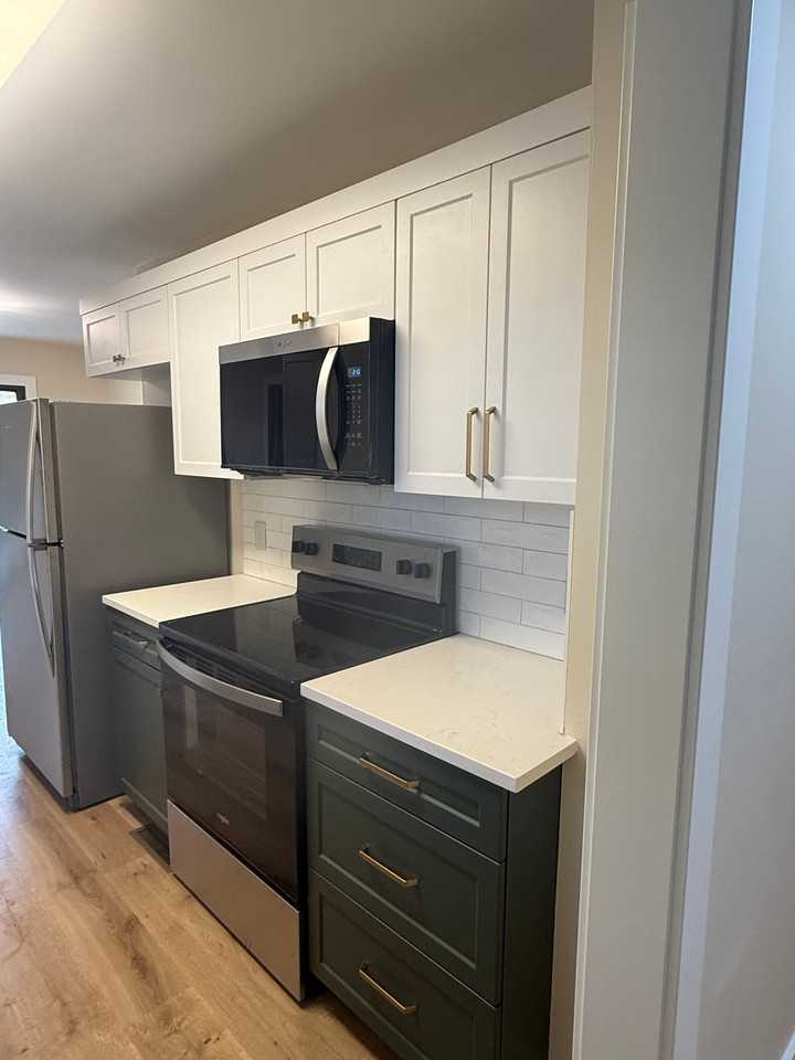 2405 Farmstead St - Photo 4 of 20