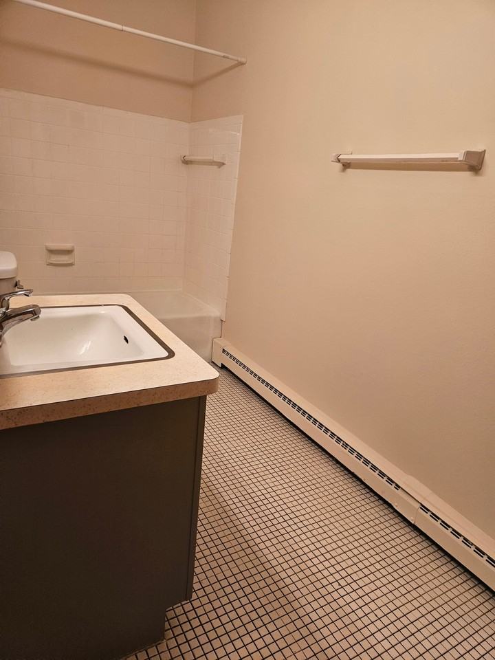 11205 W Bluemound Rd #101 - Photo 5 of 6