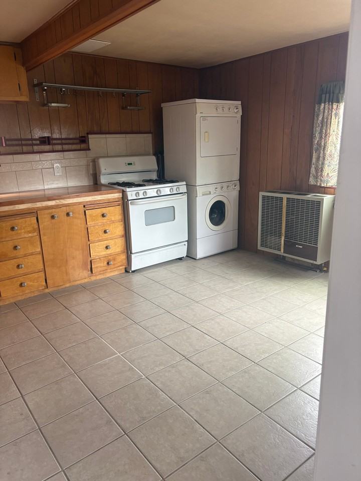 26302 Lake Forest Dr - Photo 6 of 15