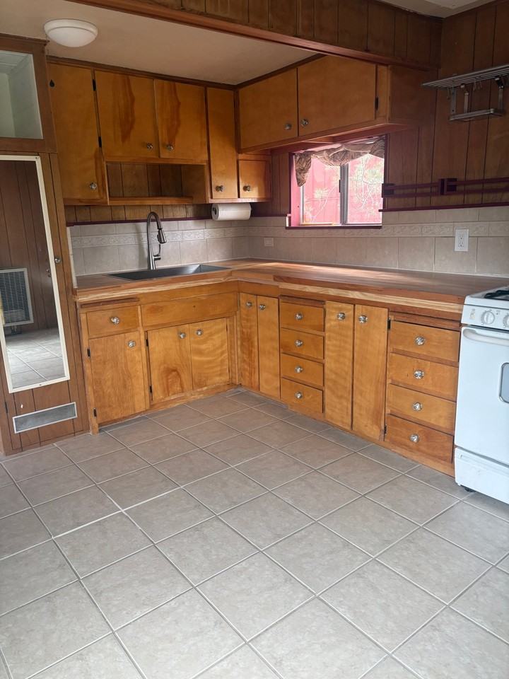 26302 Lake Forest Dr - Photo 7 of 15