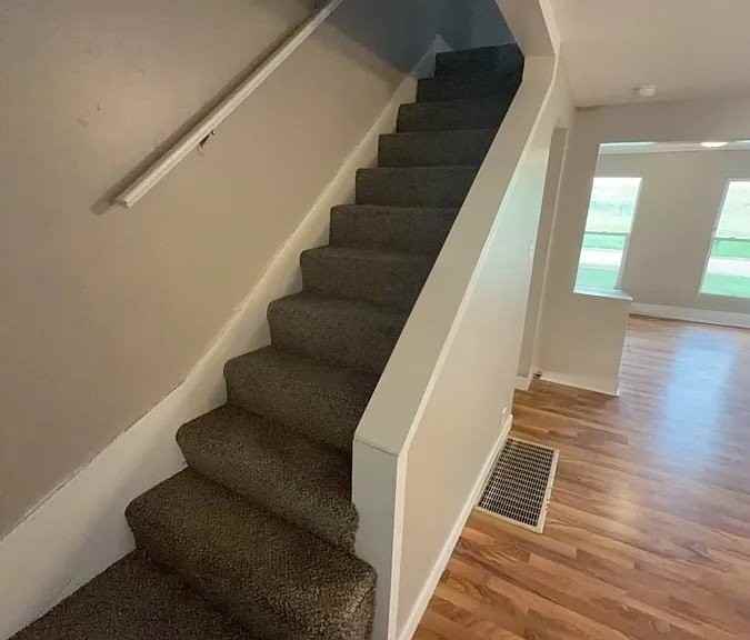 1233 Williams St - Photo 6 of 10