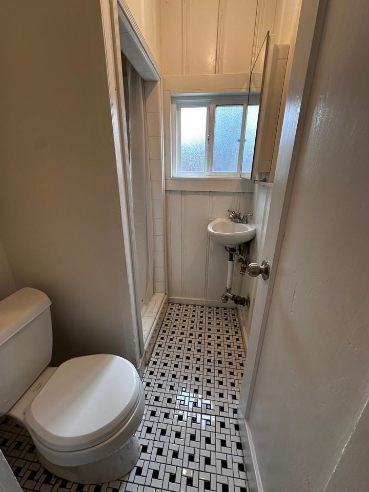 722 S Magnolia Ave - Photo 4 of 6