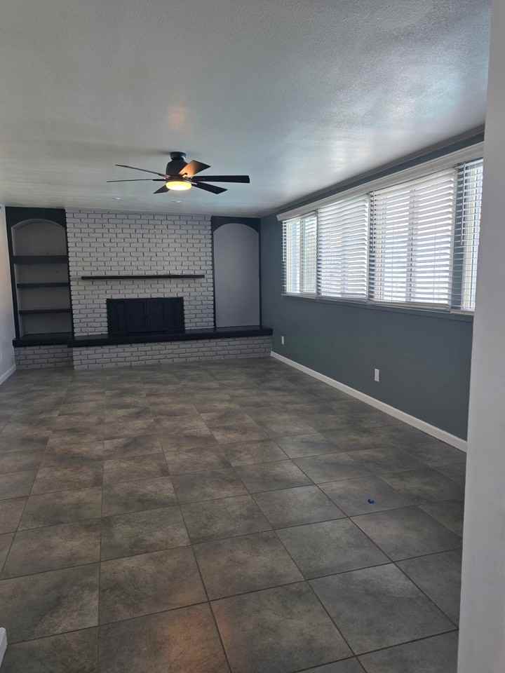 1819 N 87th Pl - Photo 7 of 18