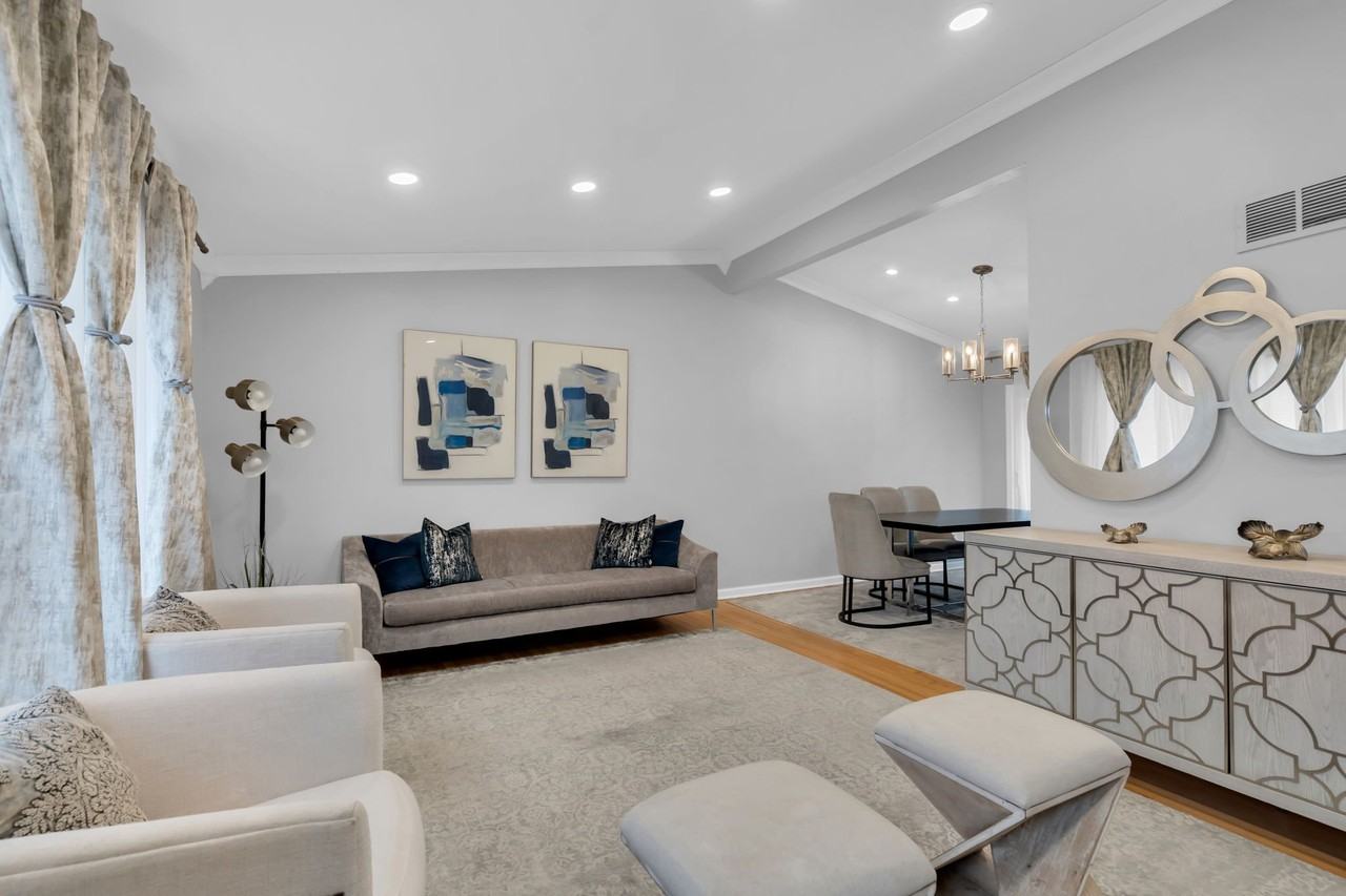 56 Grace Dr - Photo 3 of 16
