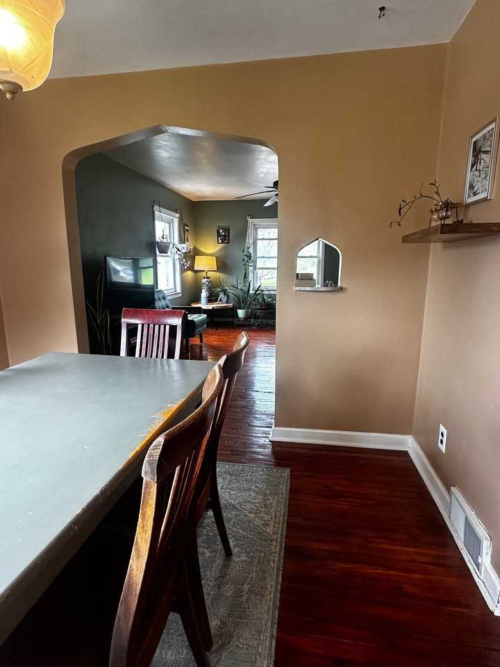 1526 Edwards St - Photo 6 of 27