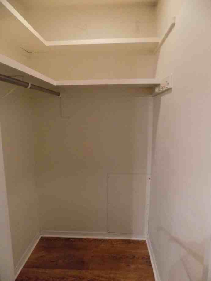 506 Laura Ct - Photo 5 of 9