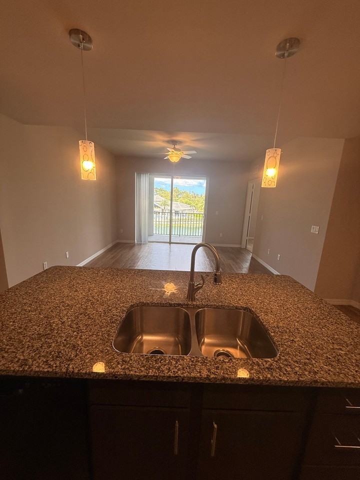 3335 Grant Cove Cir #304 - Photo 7 of 16