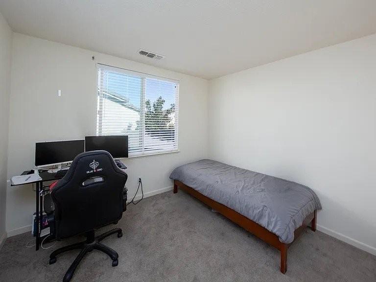 2168 Wellington Dr - Photo 6 of 17