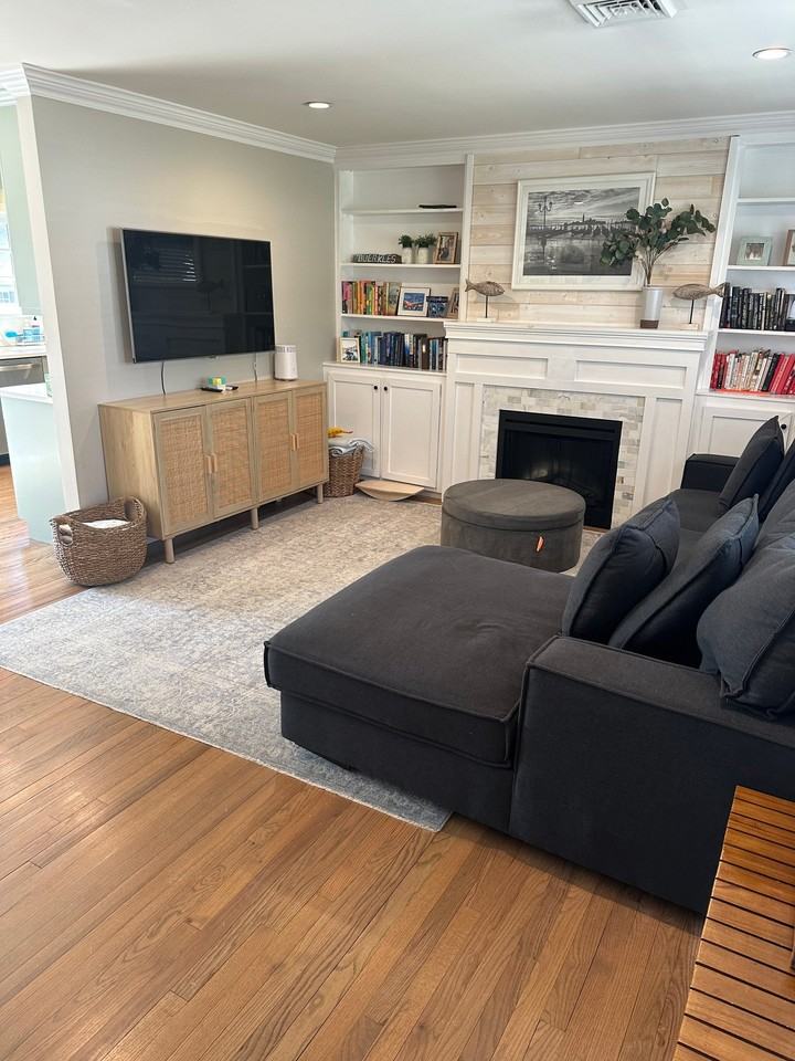 46 Asbury Ave - Photo 3 of 20