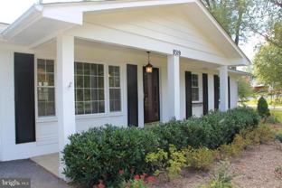 8319 Sharon Dr - Photo 1 of 1