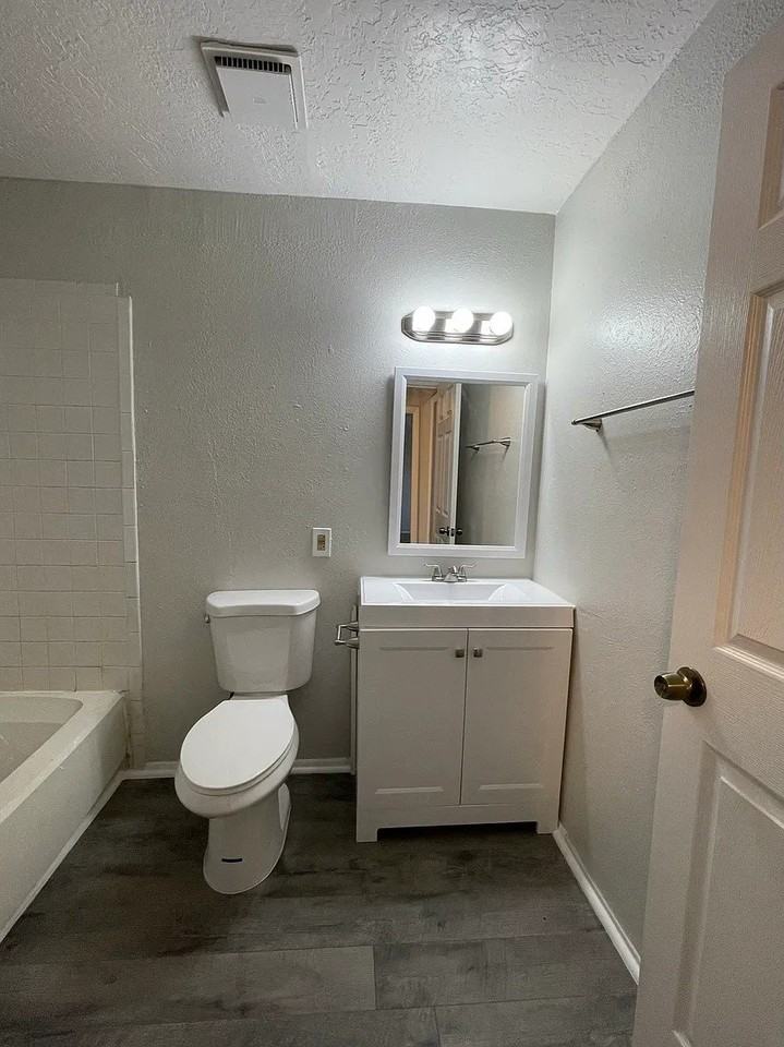 405 Dorado Ct Se #D - Photo 5 of 9