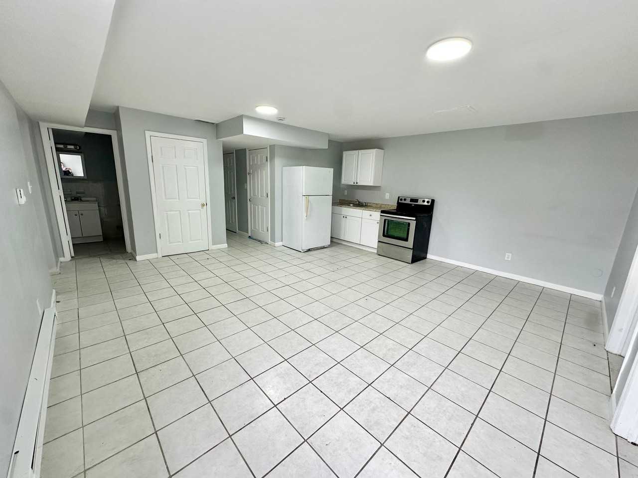 531 S 18th St #1 - Photo 2 of 7