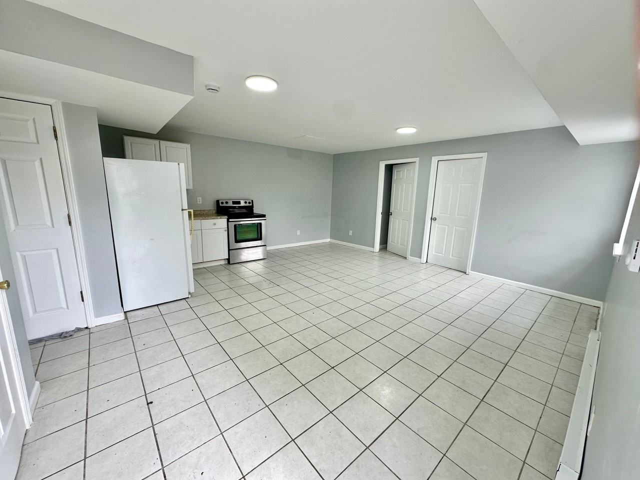 531 S 18th St #1 - Photo 3 of 7