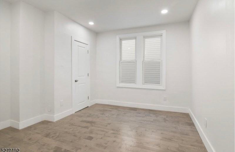 21 Oak St #1 - Photo 5 of 10