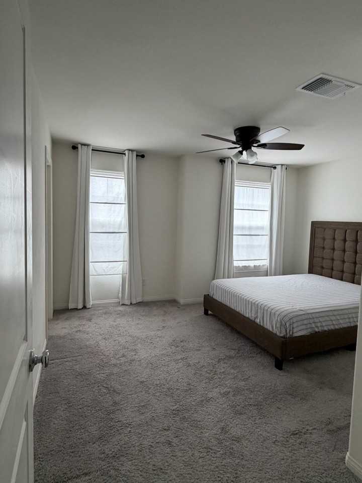 9652 Preston Hill St - Photo 2 of 9