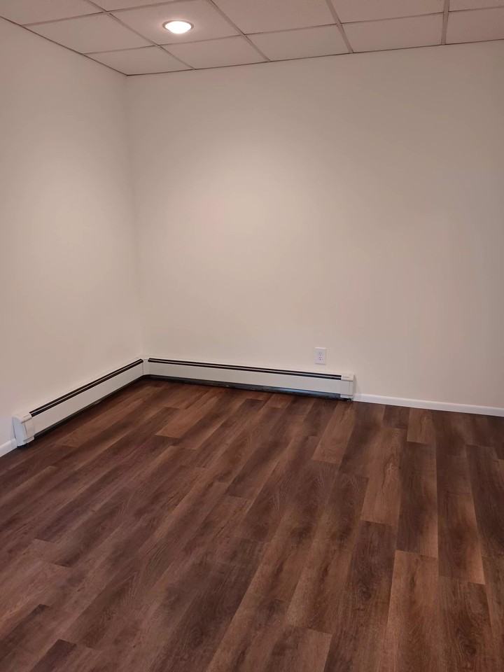 9 Main St #7 - Photo 2 of 6