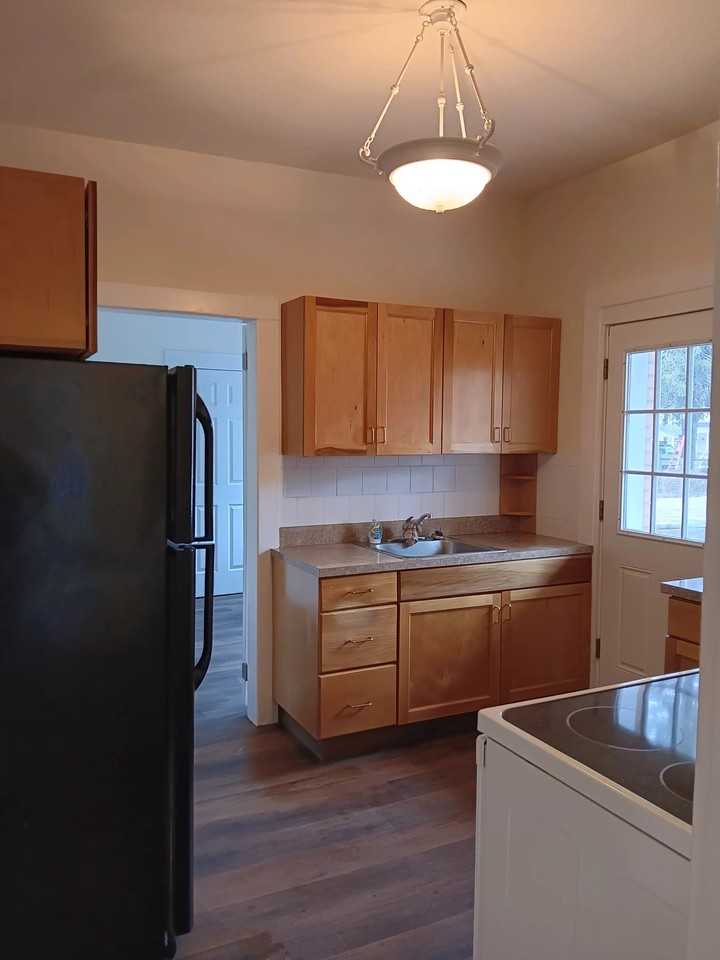 9 Main St #7 - Photo 3 of 6