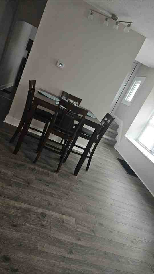 962 S Ohio Ave - Photo 3 of 12