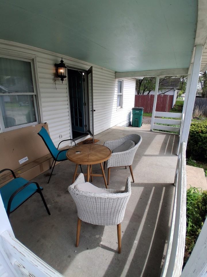 117 W Ash St #3 - Photo 3 of 4