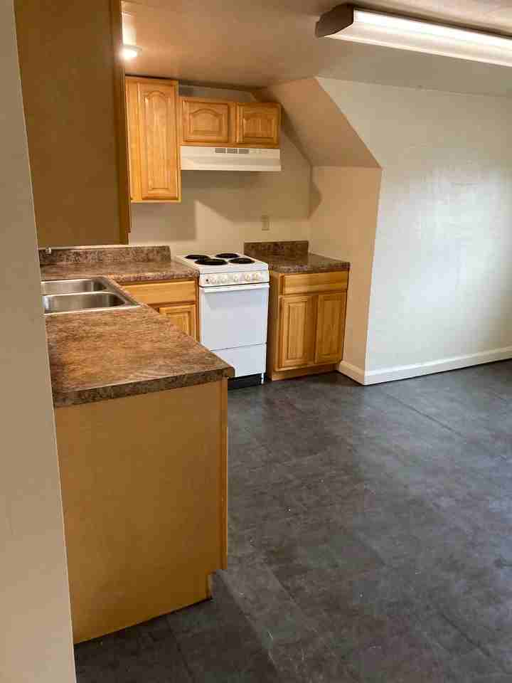 106 E Poplar St #3 - Photo 2 of 7