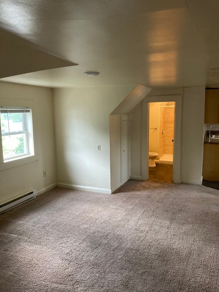 106 E Poplar St #3 - Photo 3 of 7