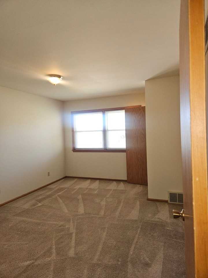 12126 W Bluemound Rd #8 - Photo 4 of 5