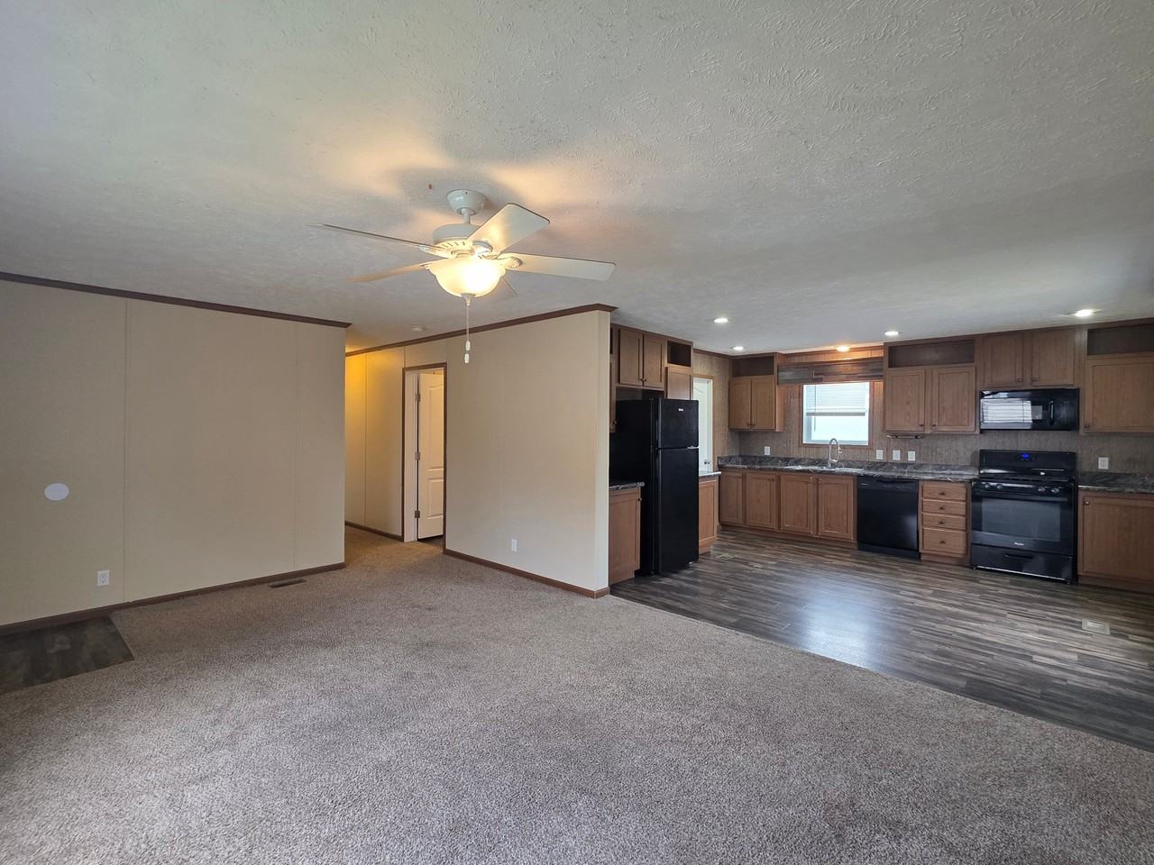 429 Laurel Leah - Photo 3 of 13