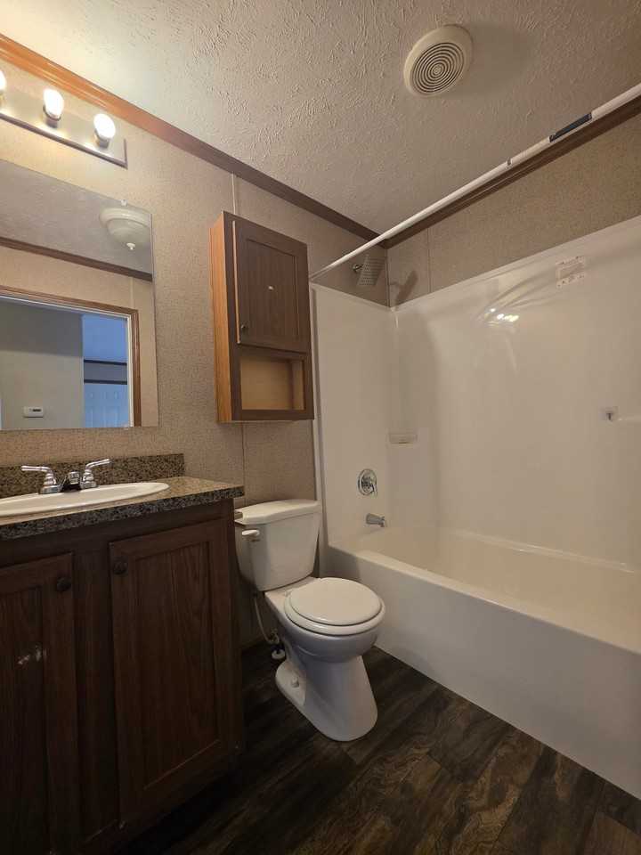 429 Laurel Leah - Photo 4 of 13