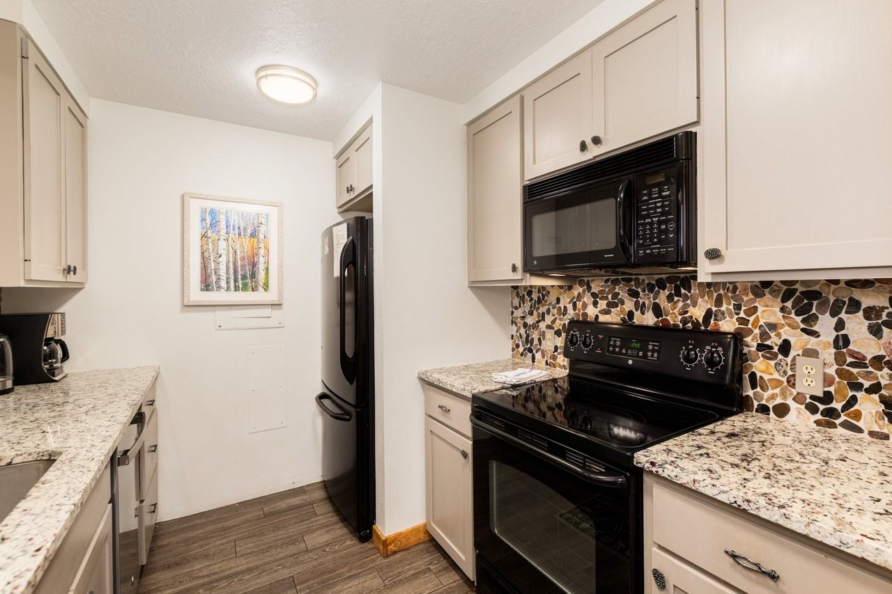 21680 Us Highway - Photo 5 of 20