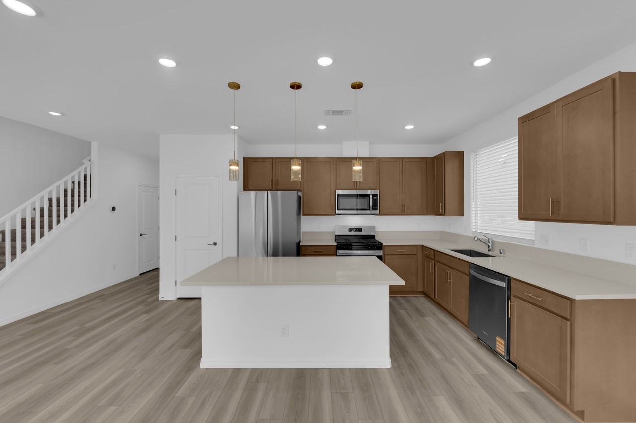 10239 Estancia Hill St - Photo 4 of 35