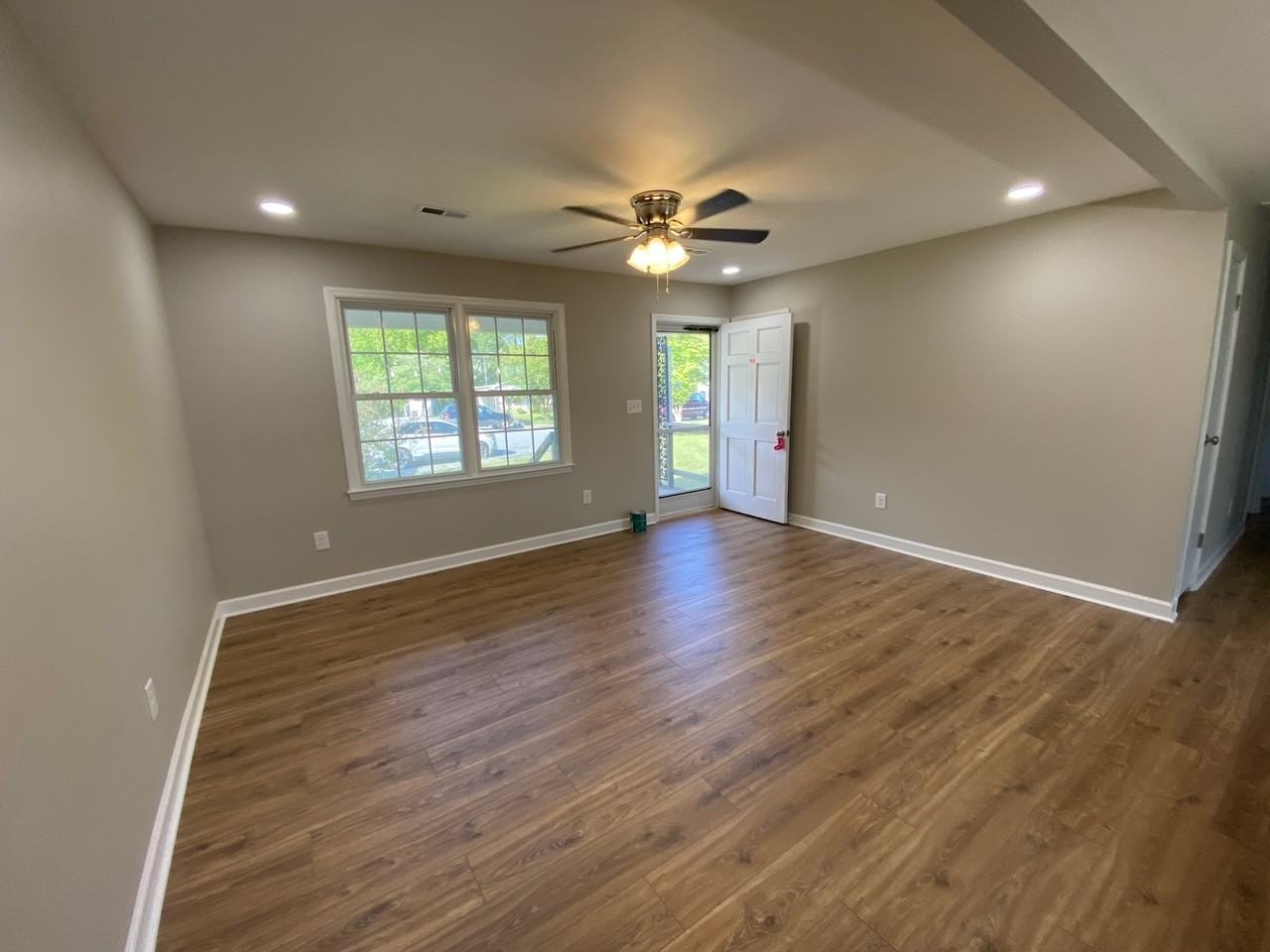105 Fort Dr - Photo 3 of 17