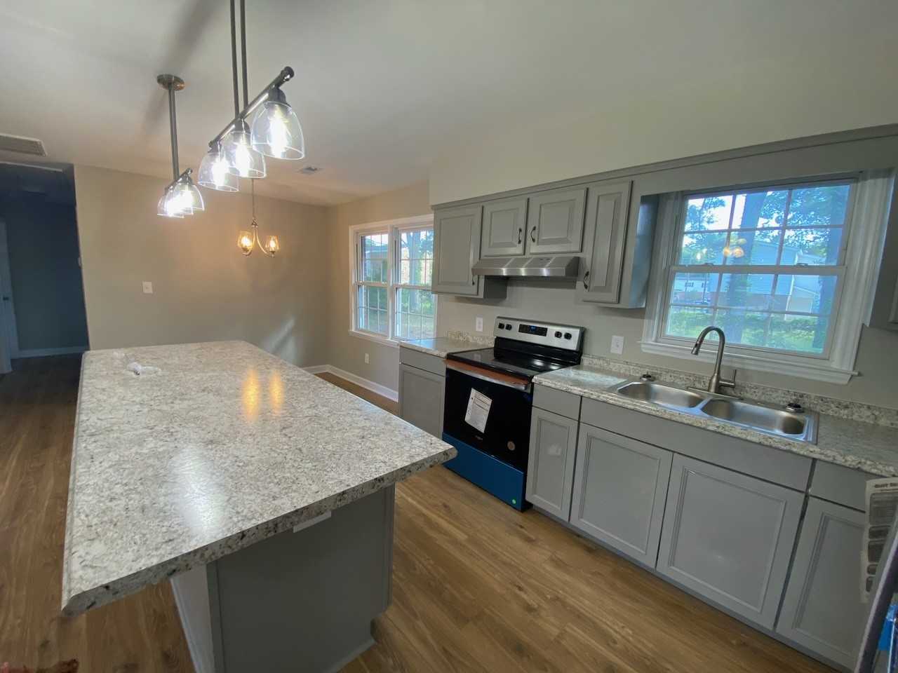 105 Fort Dr - Photo 5 of 17