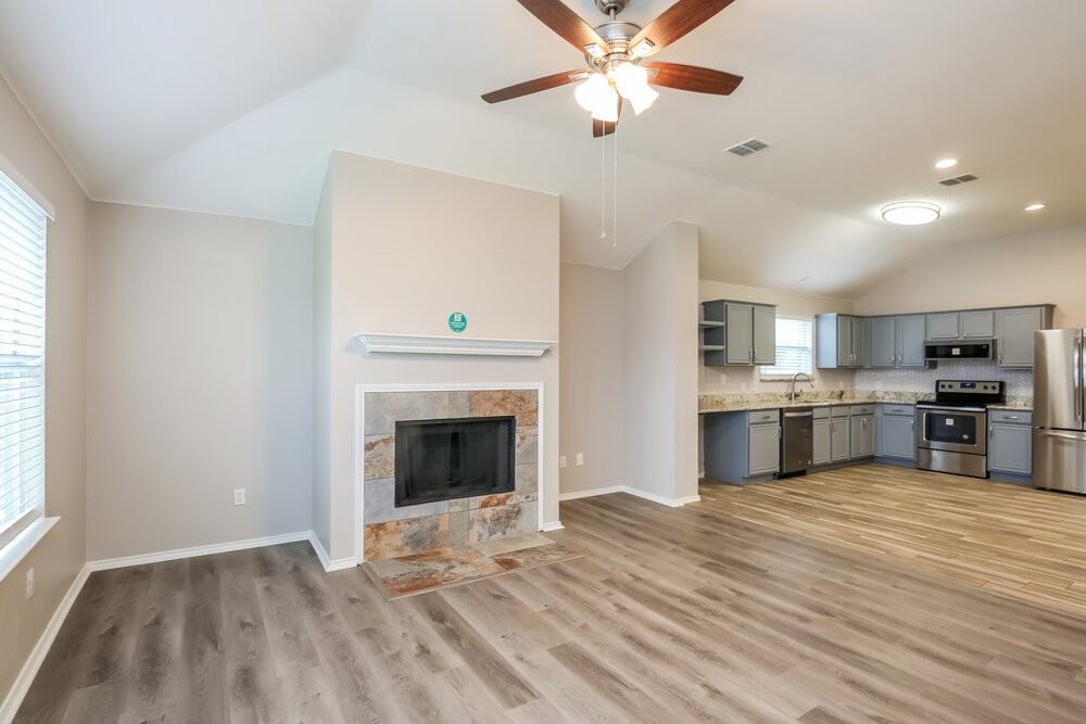 5436 Trout Creek Ct - Photo 3 of 16