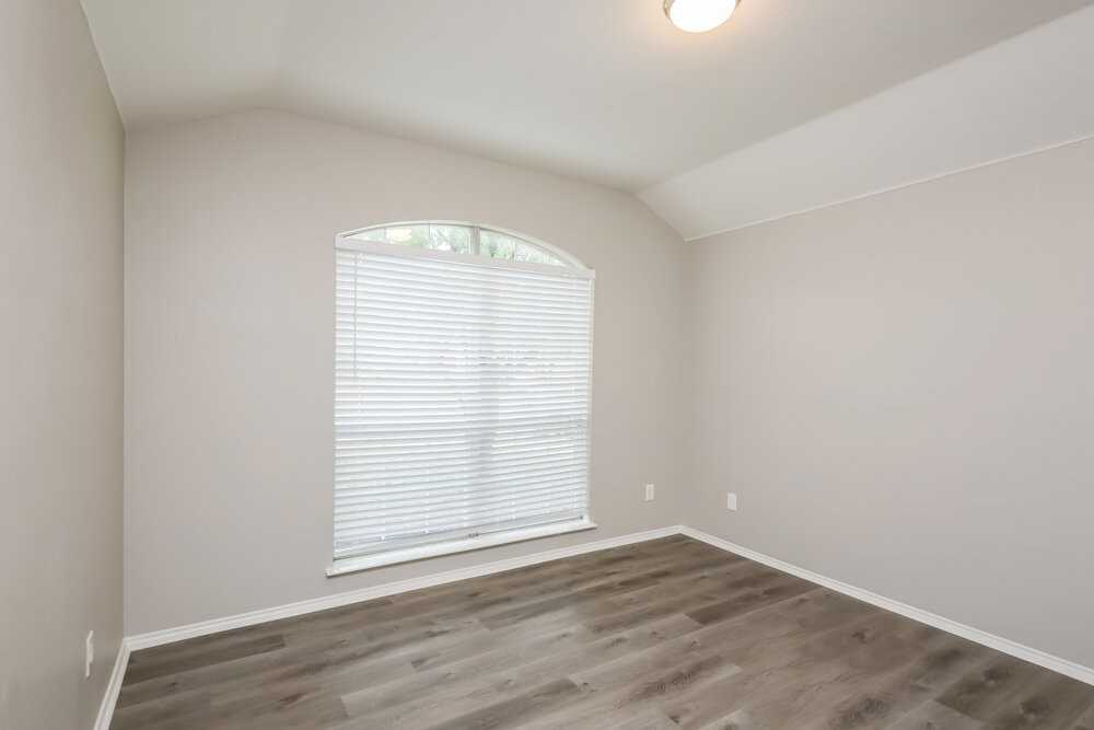 5436 Trout Creek Ct - Photo 6 of 16