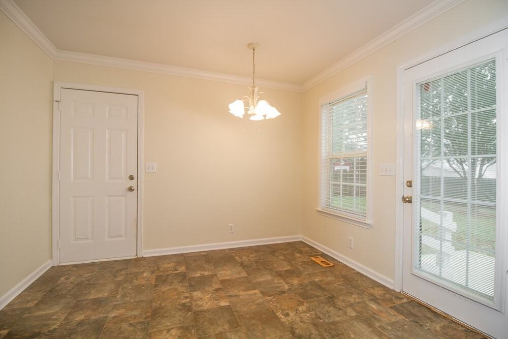 1527 Dodd Trl - Photo 4 of 15