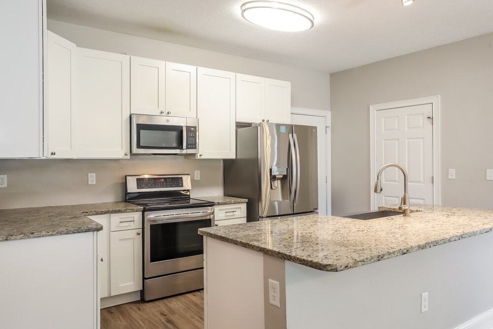 1507 Julia St - Photo 7 of 19