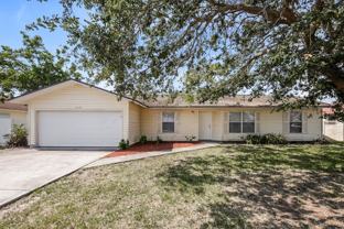 2122 Se 6th Ln - Photo 1 of 1