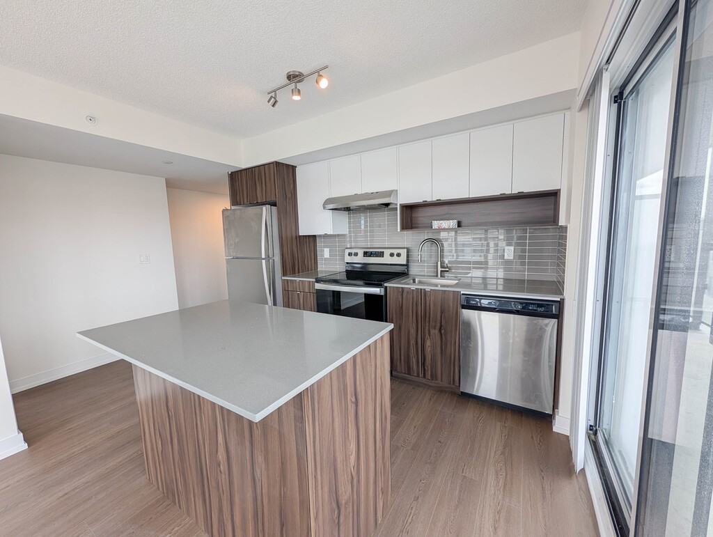 1119 Cooke Blvd - Photo 6 of 20