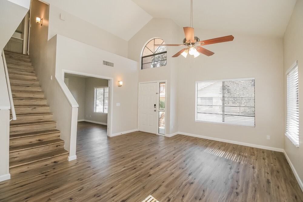 1338 N Brittany Ln - Photo 5 of 20