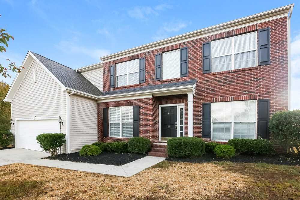 7215 Hathaway Ct - Photo 4 of 20