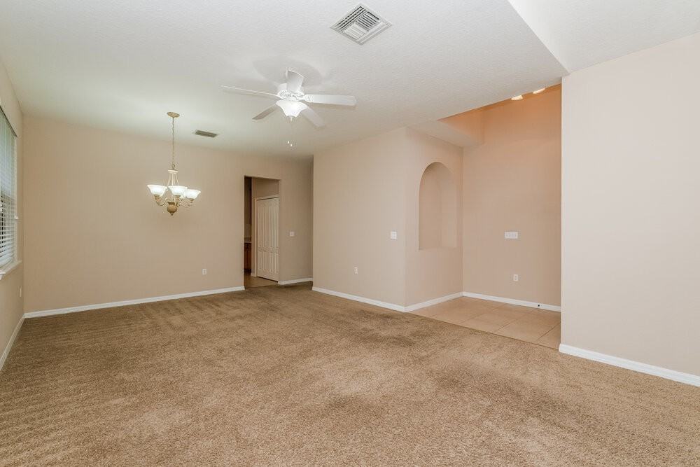 12130 Infinity Dr - Photo 4 of 16