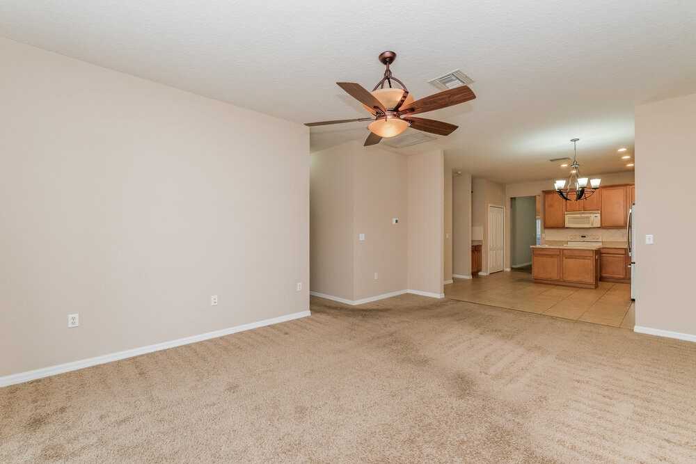 12130 Infinity Dr - Photo 5 of 16