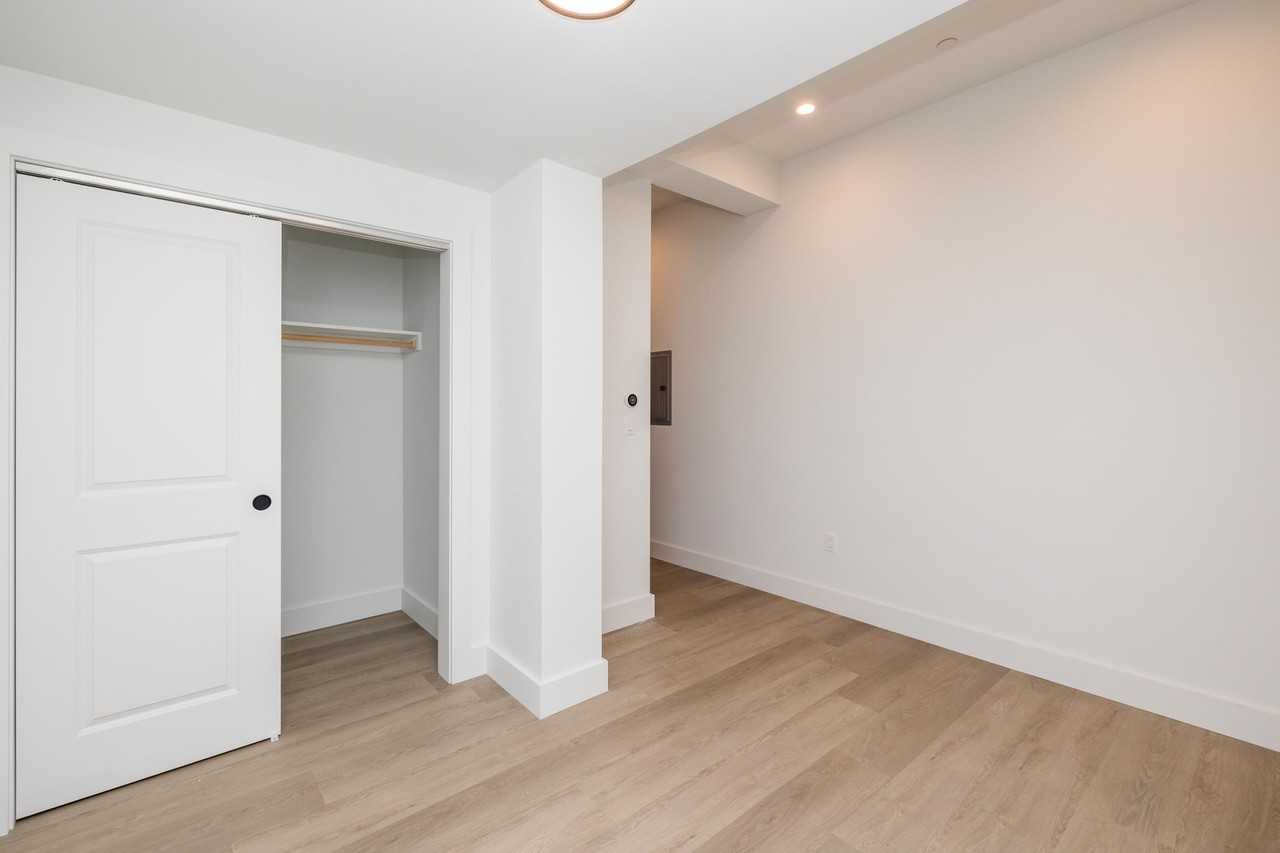 737 Pine - Photo 7 of 32