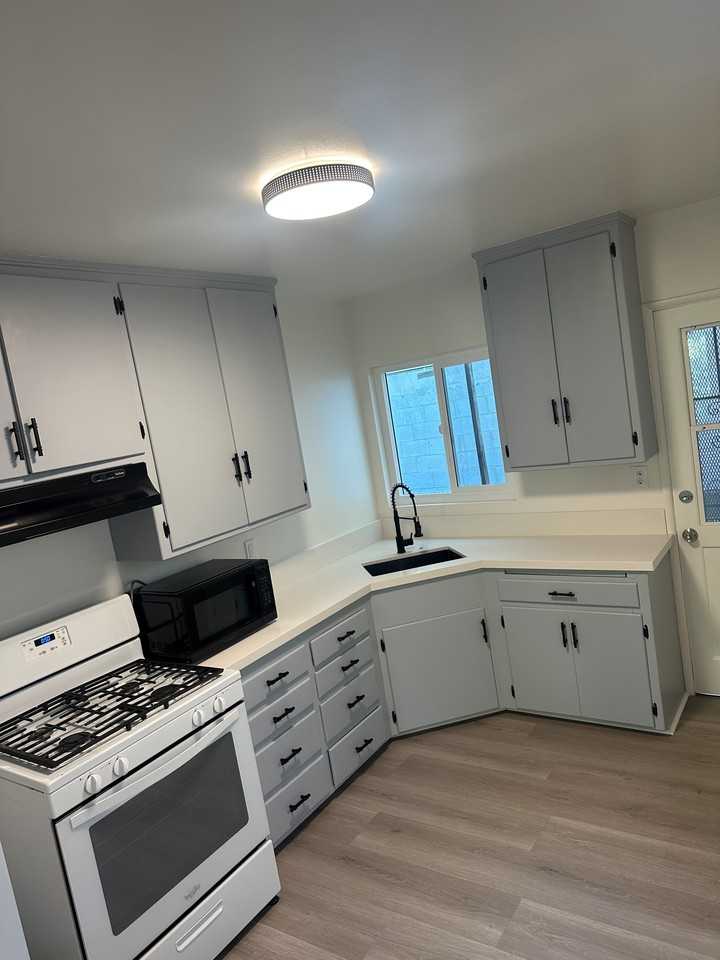 209 West Palmer Avenue - Photo 5 of 12