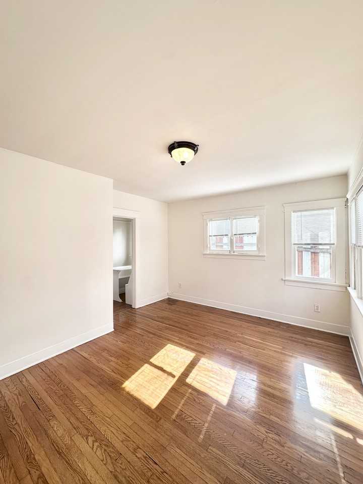 1223 N Fairfax Ave #3-4 - Photo 2 of 13