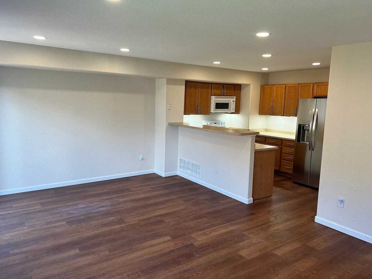 2233 Golden Gate Grv #2233 - Photo 3 of 24