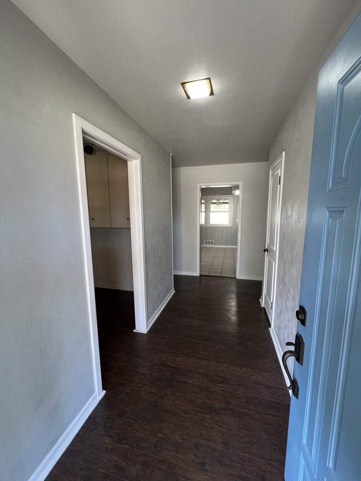 3612 44th St #NA - Photo 2 of 13