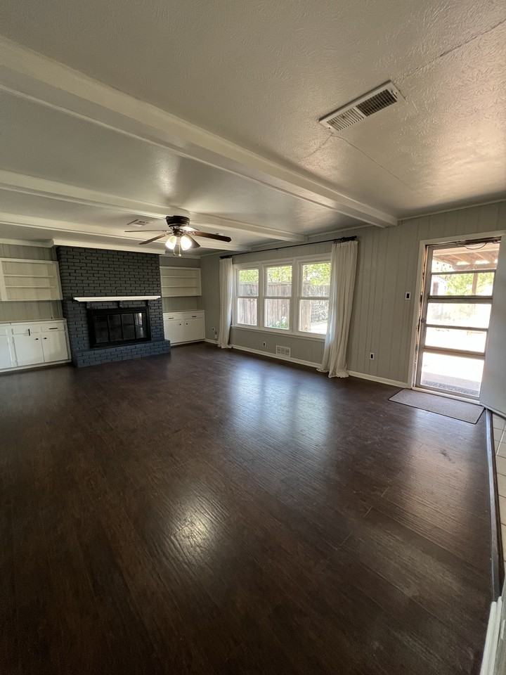 3612 44th St #NA - Photo 3 of 13